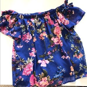 Kaileigh off the Shoulder Top.